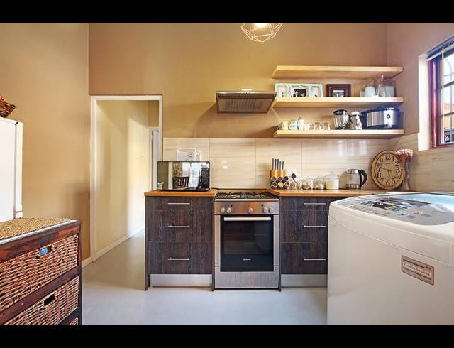 2 BEDROOM HOUSE FOR SALE IN WOODSTOCK